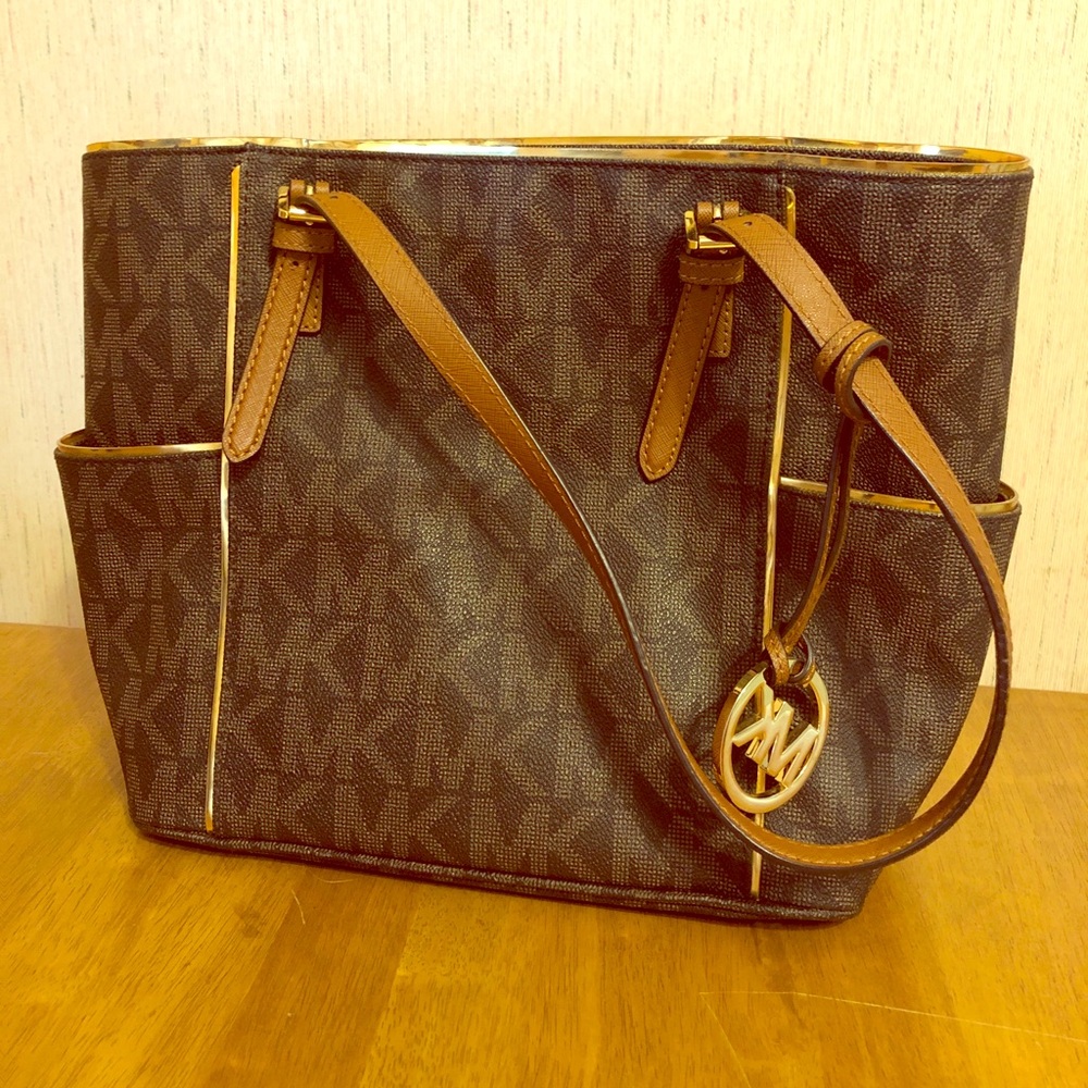 Michael Kors signature tote in brown